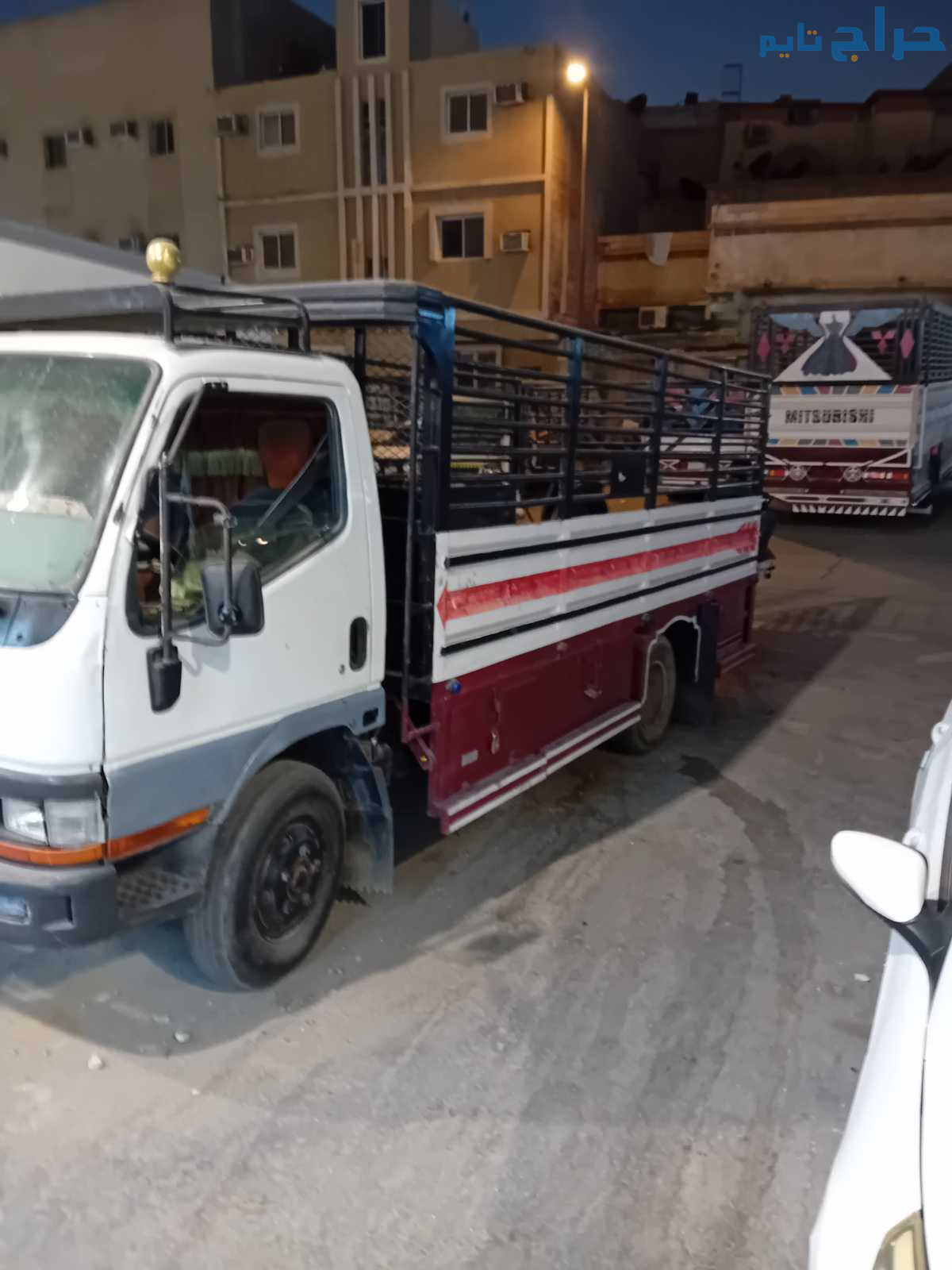 لوري نقل عفش بالرياض 0550594502